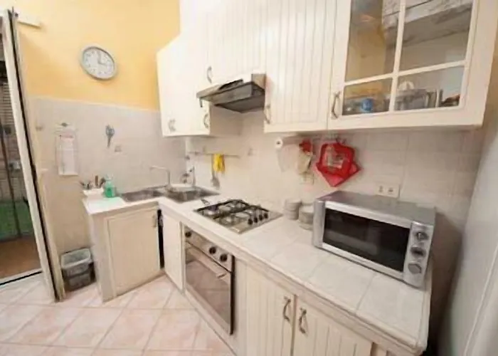 Babri Simim Taj 4* Roma