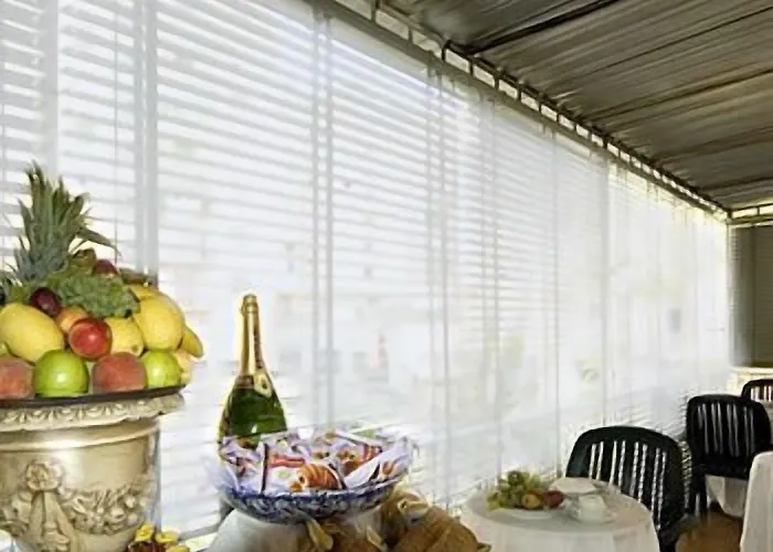 Babri Simim Taj Acomodação com café da manhã  4*