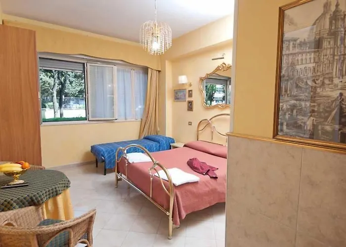 Babri Simim Taj 4* Roma